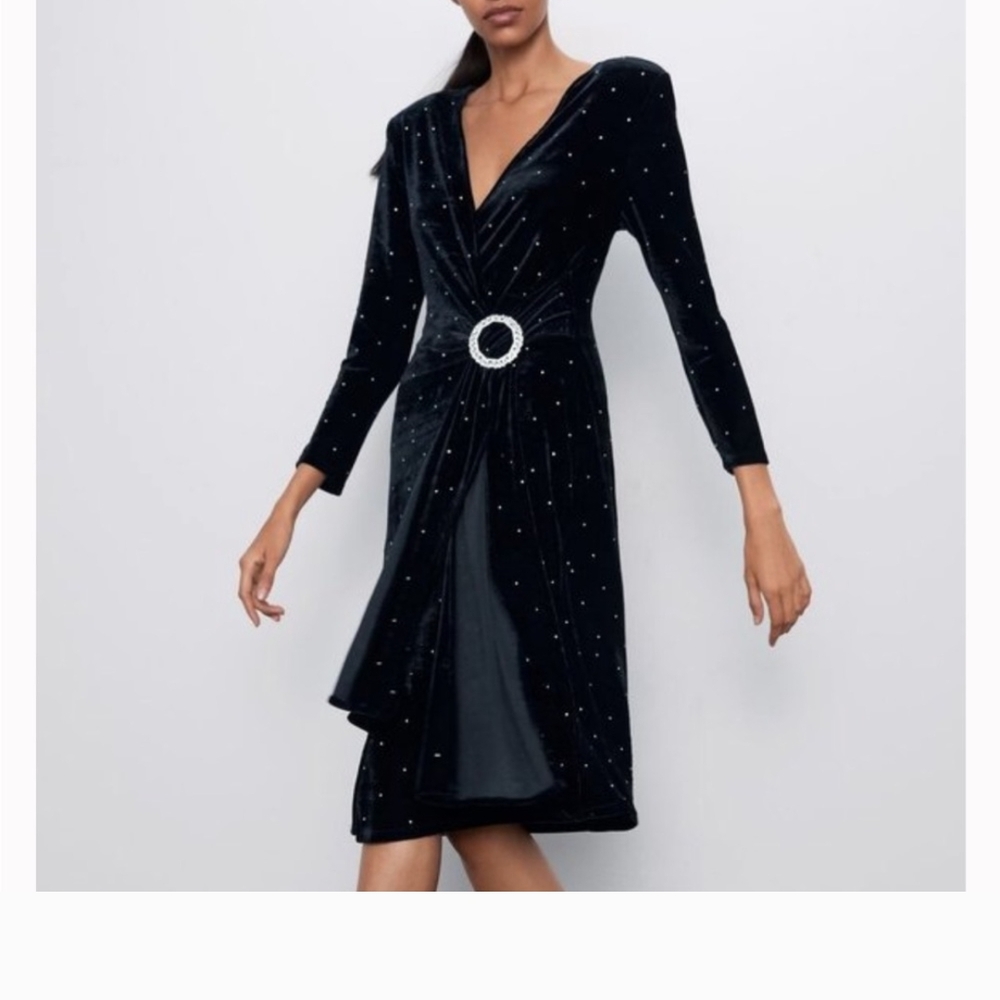 Zara Black Long Sleeve V-Neck Sheath Dress